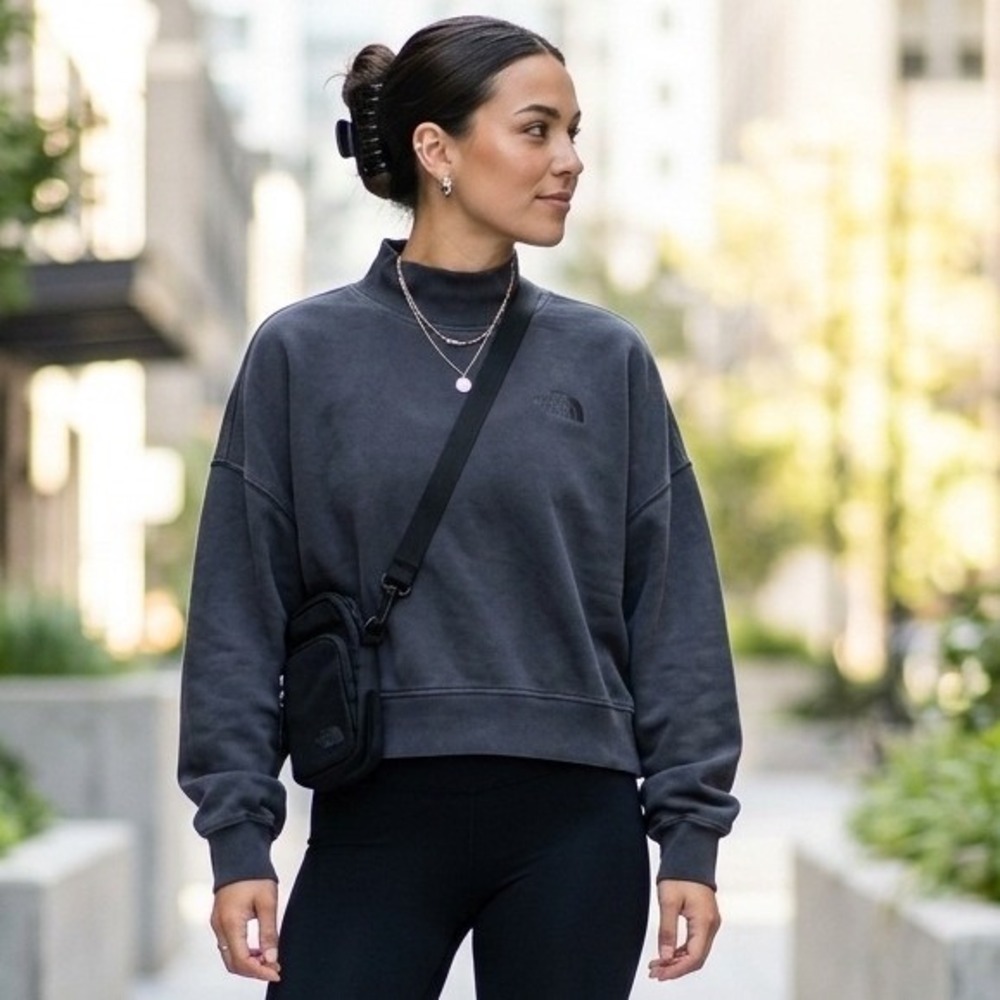 The North Face Sweatshirt Womens Large Black Fleece Pullover Athleisure Lounge